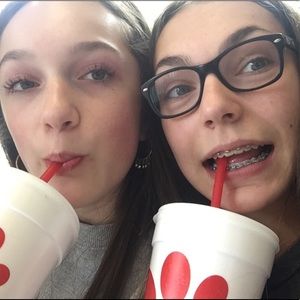 Meet your Posher, Lucy